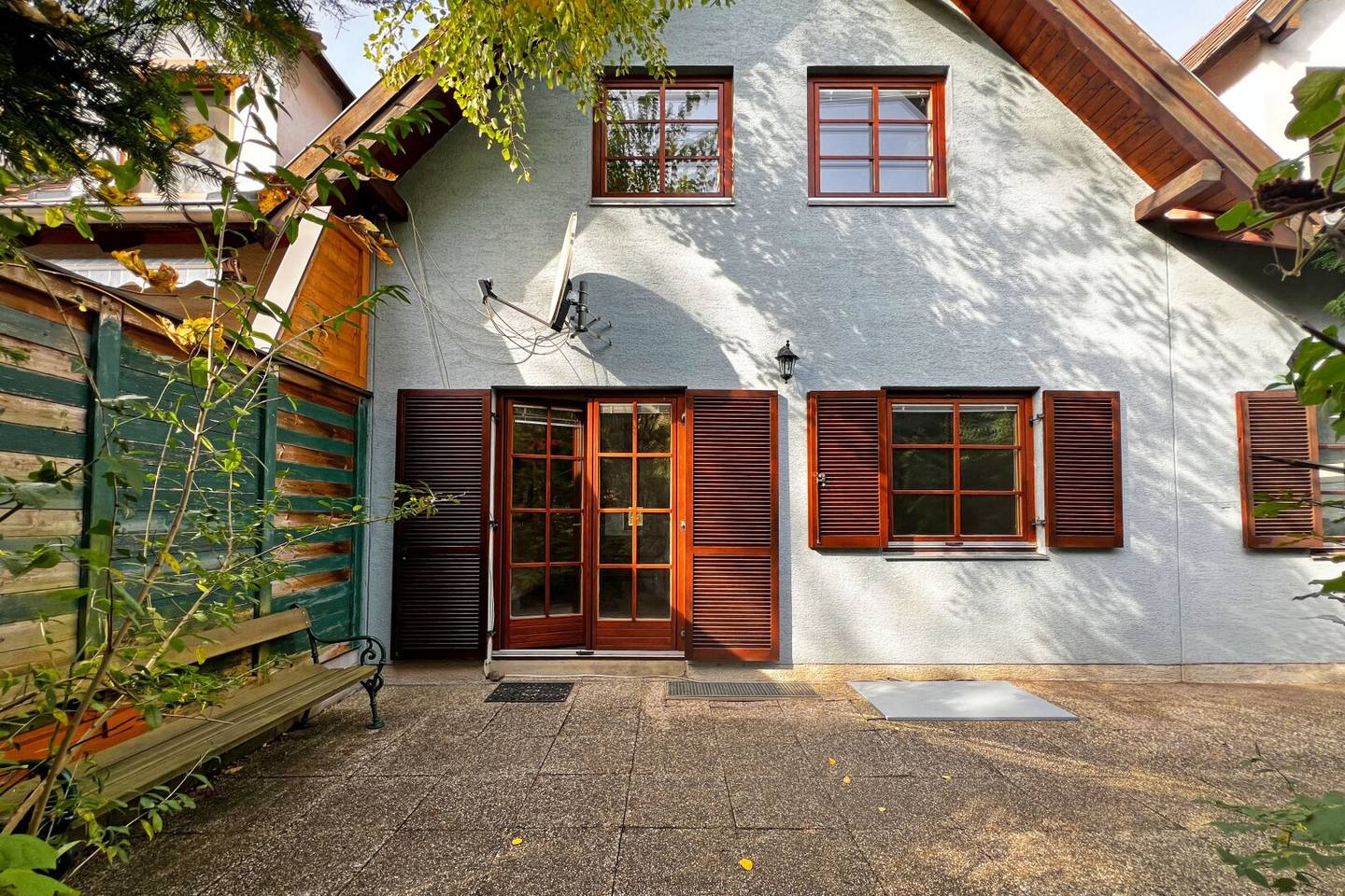 Plenty of space with optimal layout! Terraced house in a rural settlement area