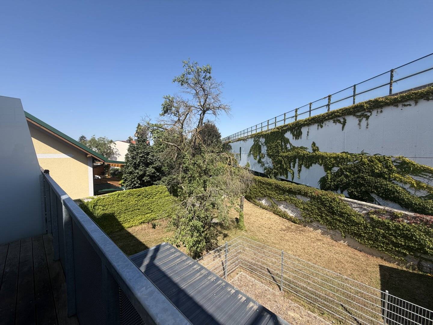 Tulln | Bright and Quiet 2-room Apartment | Balcony | with Parking Space | available immediately