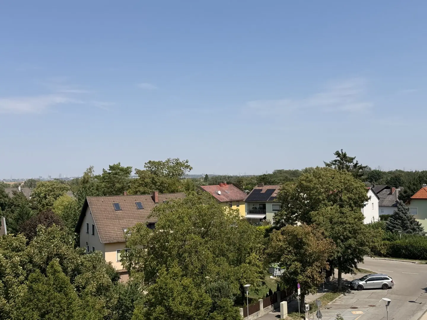 Großzügige 2-Zimmerwohnung mit Balkon, gepflegter Zustand, Ruhelage
