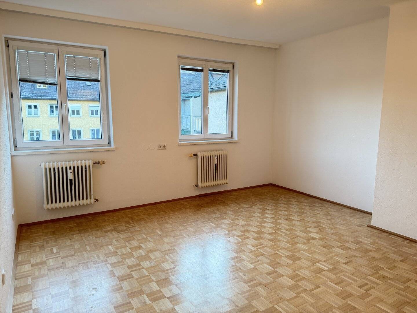 Premium location Riedenburg - 2-room apartment with balcony on the top floor with view of greenery