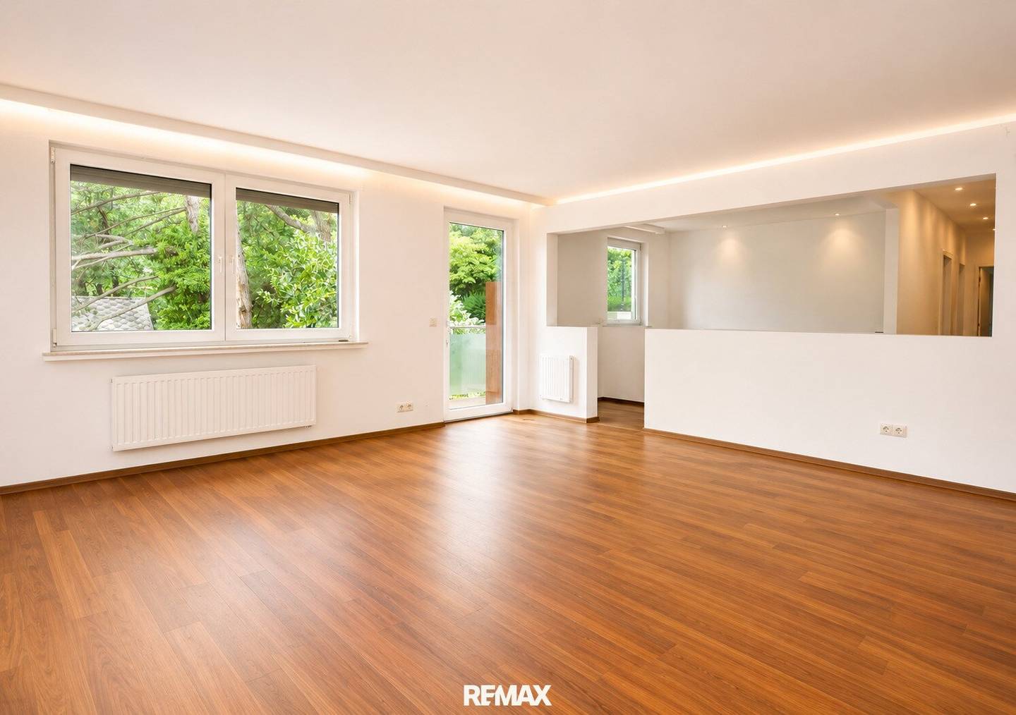 Spacious residential dream with large sun terrace and green view