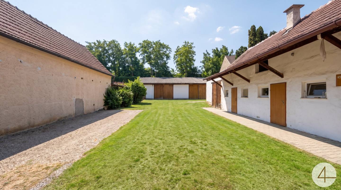 Sonniges Landhaus mit idyllischem Garten auf großzügigem 905m2 Grundstück !
