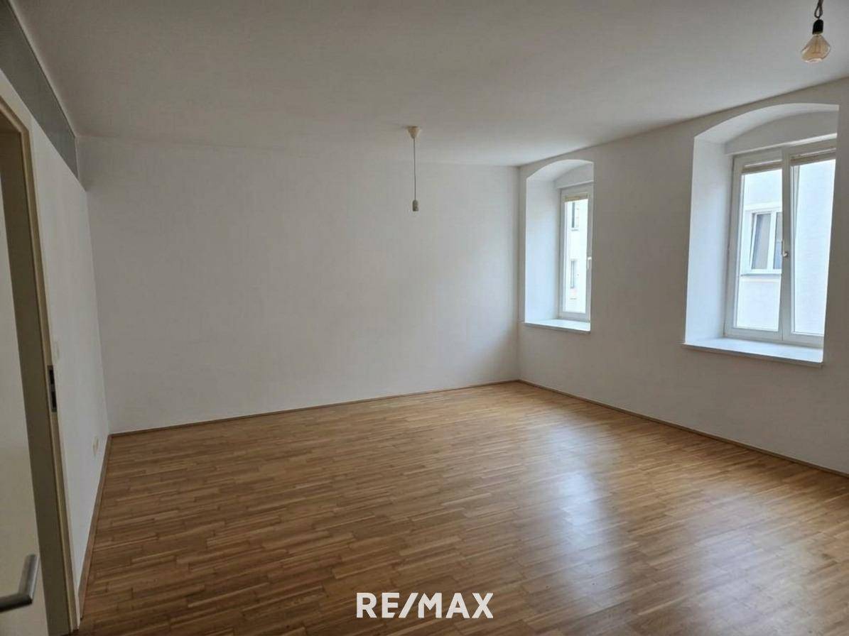 Wohnung im Stadtzentrum mit Fußbodenheizung und Balkon