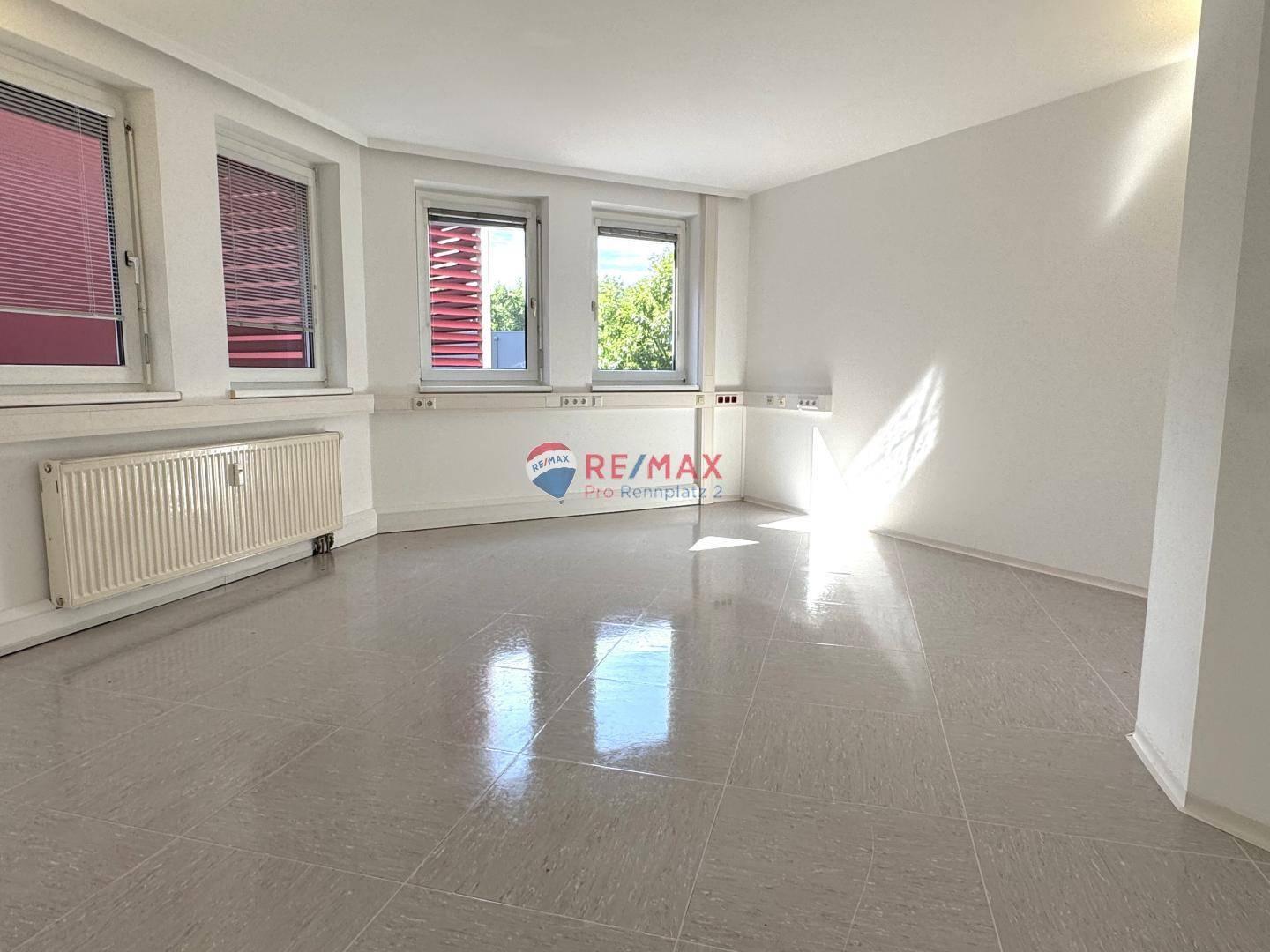 Unfurnished immediately available apartment in established business location