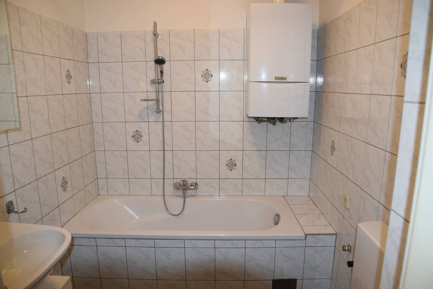 Neubauwohnung quiet with balcony and river view