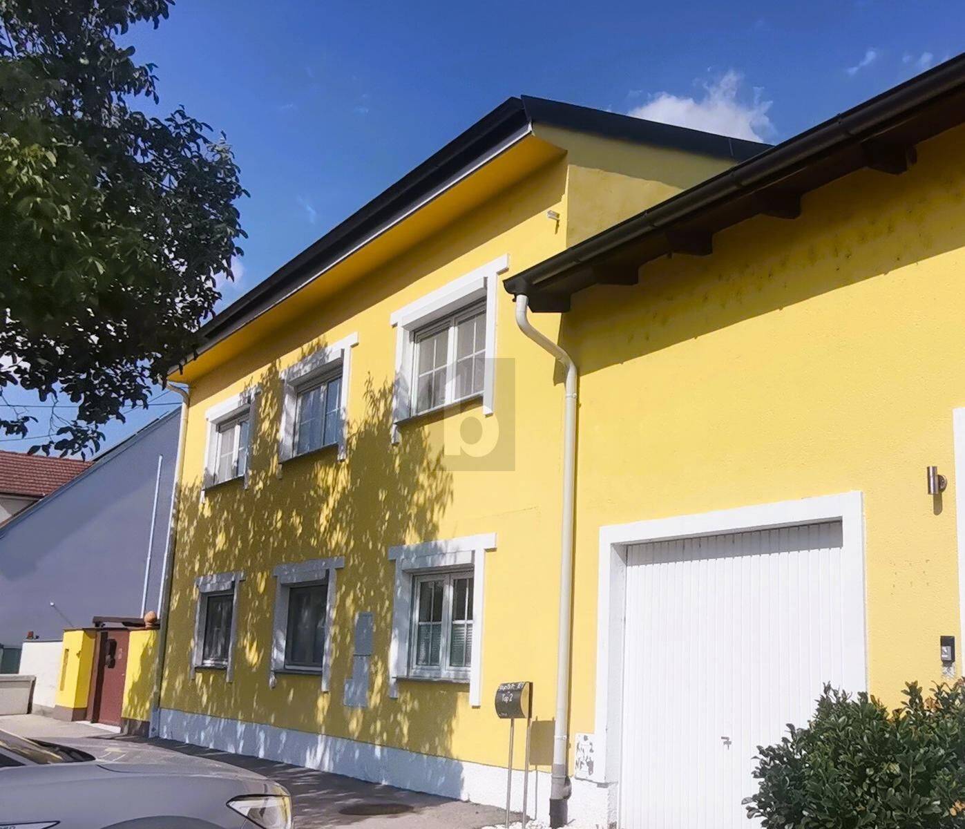 Familienwohnung mit großzügiger Terrasse und Studio