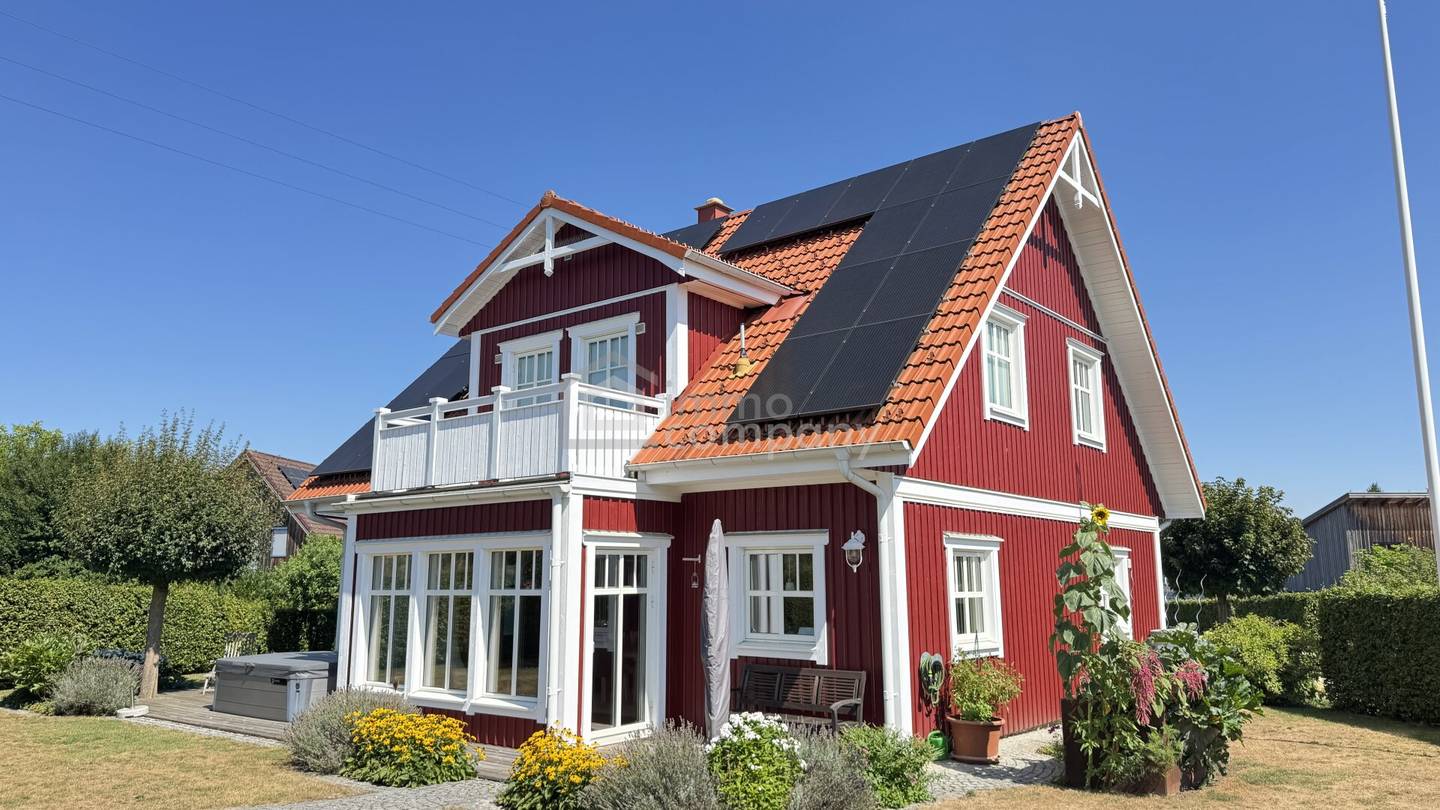 Neuwertiges 5-Zi-Haus in Gampern mit 2 Balkonen, Terrasse &amp; Doppelgarage – Traumhaus!