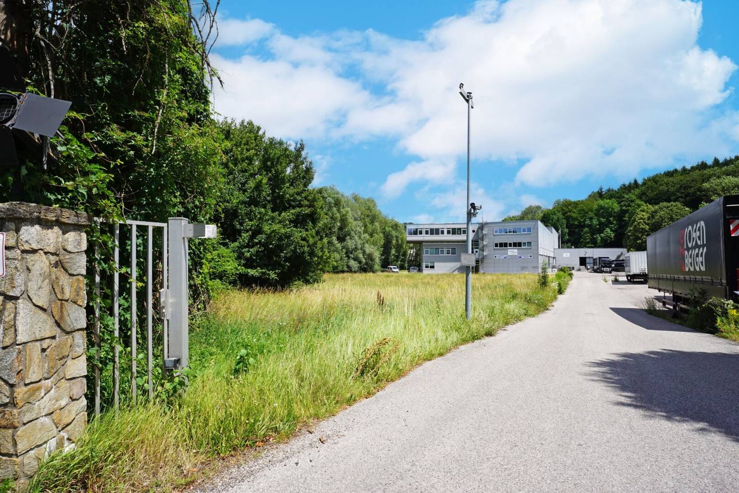 Betriebsbaugrund im Ortszentrum Pressbaum/Tullnerbach – 3.246 m² Gesamtfläche