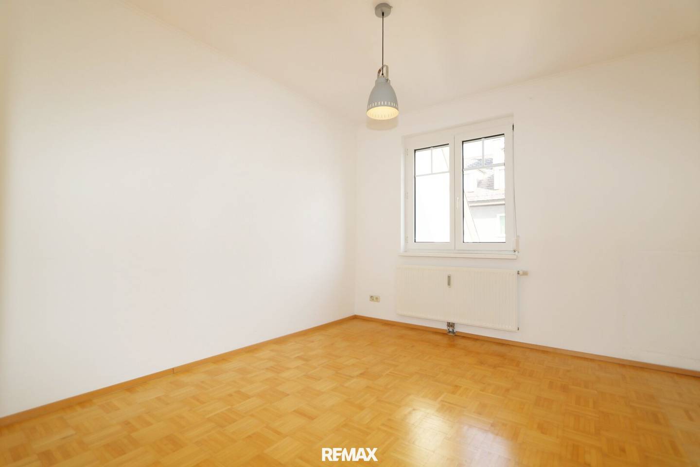 Living on two levels, modern 3-room maisonette near Tiergarten Wels