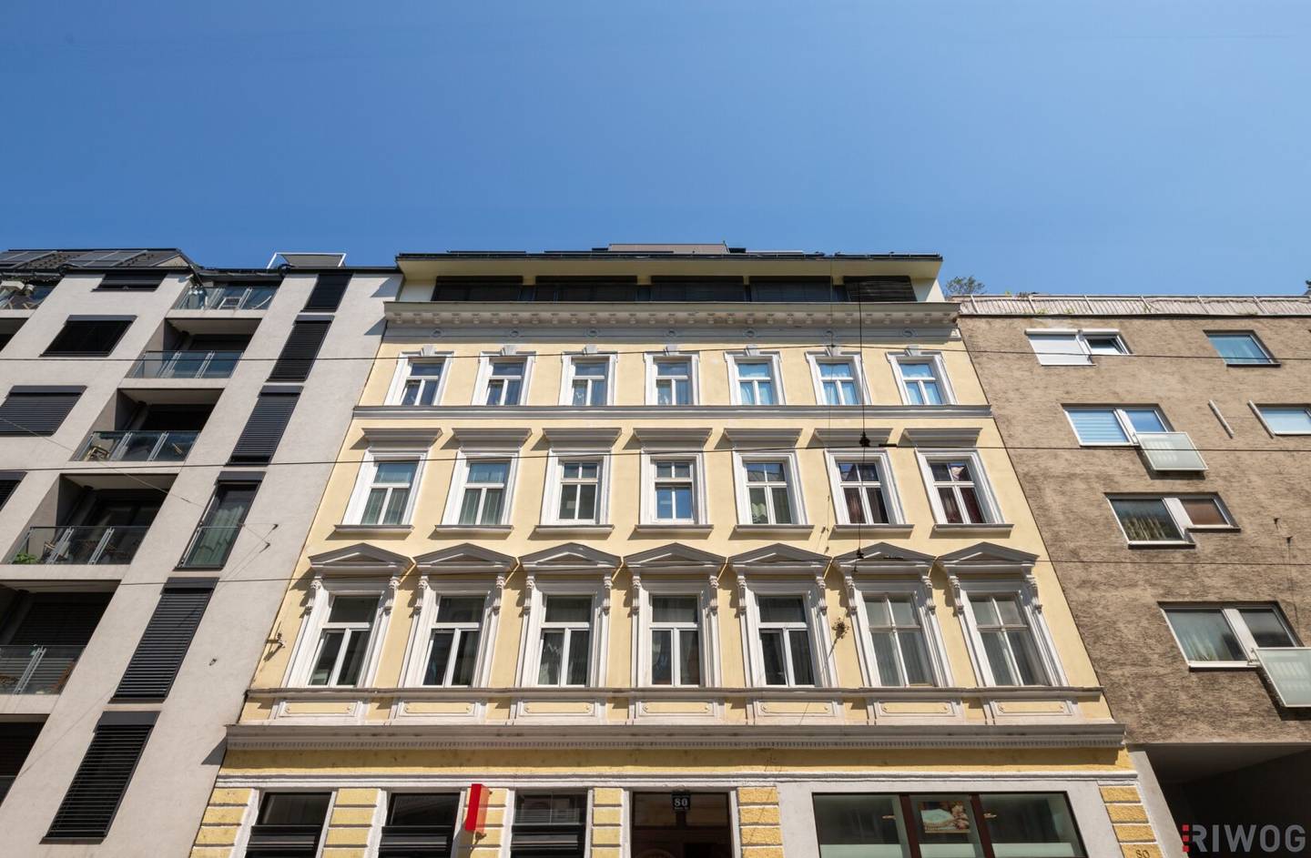 Quiet old building apartment // Kaiserstraße, 1070 Wien