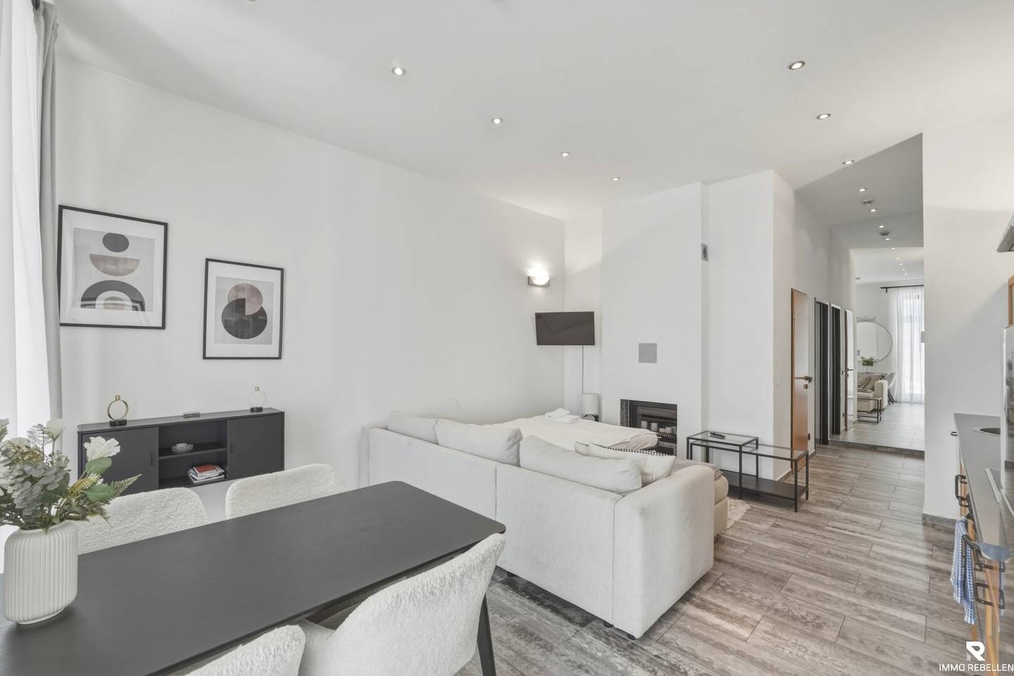 Living with exceptionally generous outdoor space – 3 rooms &amp; 65 m² terrace in 1120 Vienna