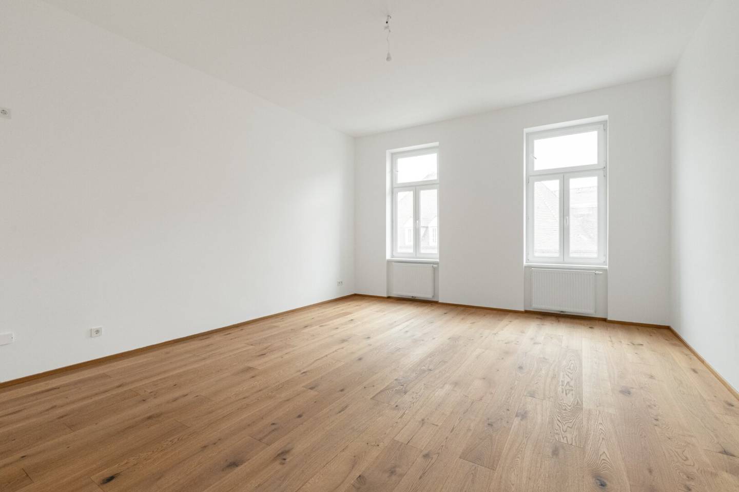 3-Zimmer-Altbauwohnung mit Balkon zum Innenhof | Erstbezug nach Sanierung