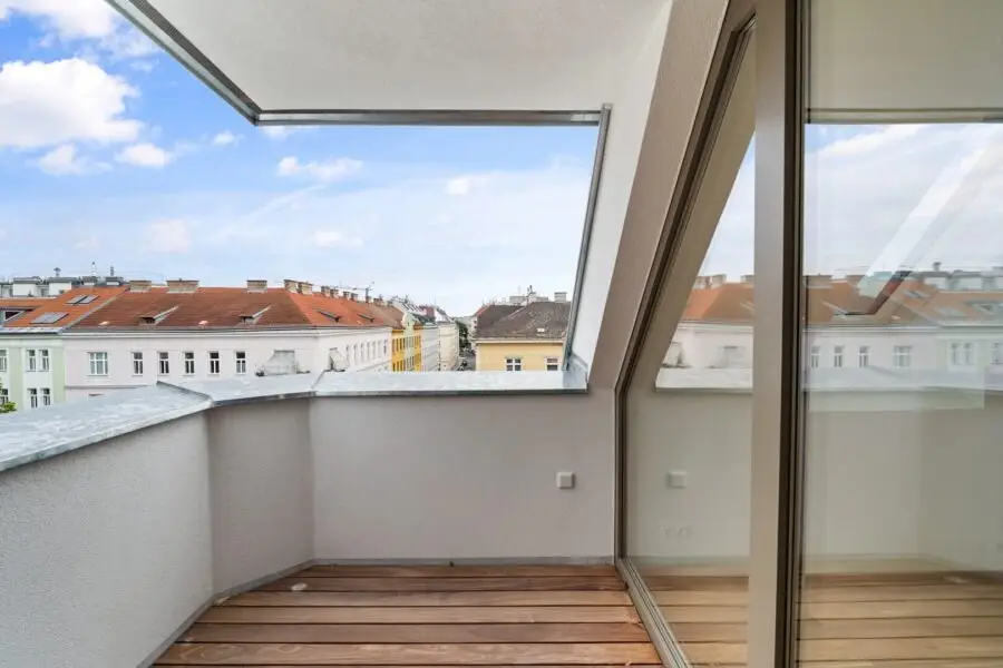 First occupancy Exclusive residential project in historic building (Unit 22)