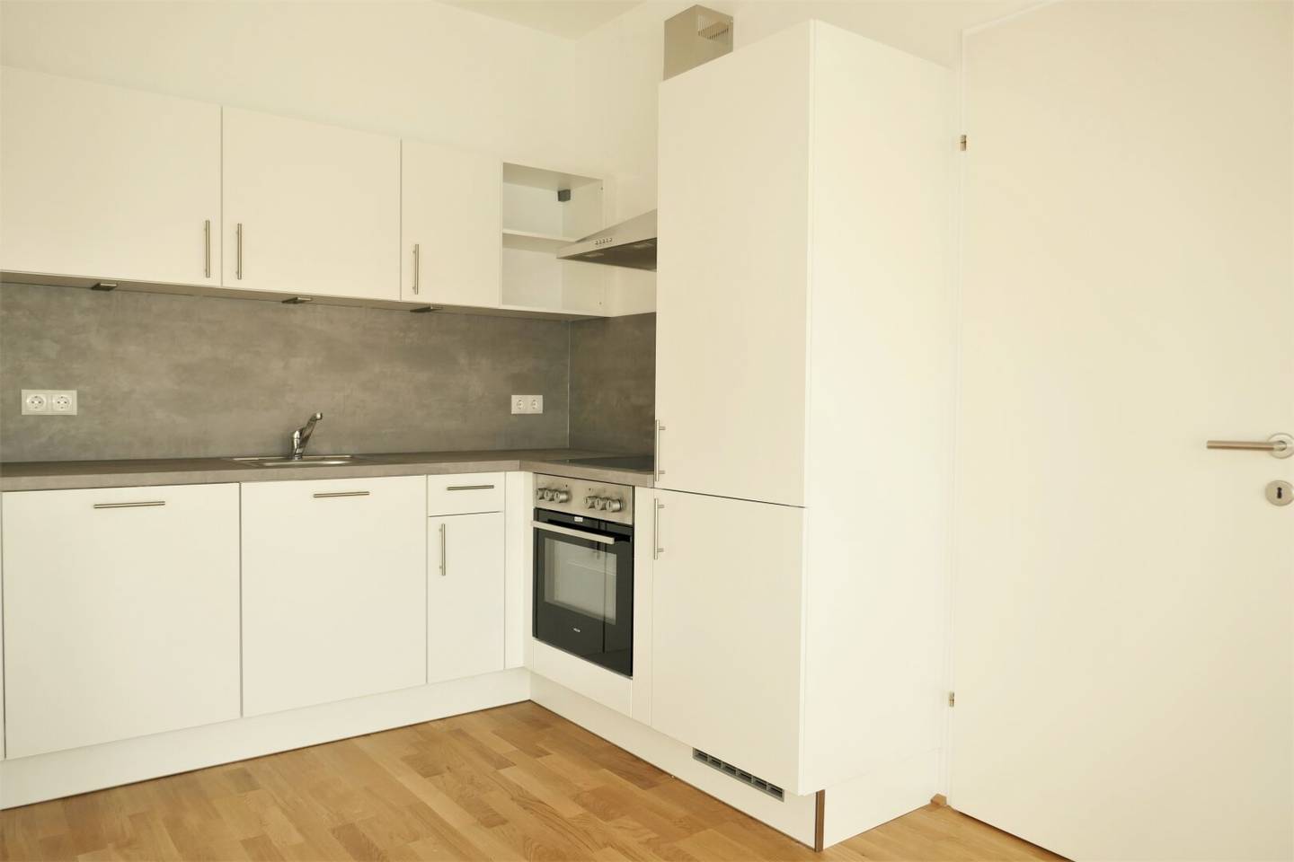 3.83% return - Investment apartment - Nicely laid out apartment (2 rooms) (TOP 11, attic - Staircase 1)