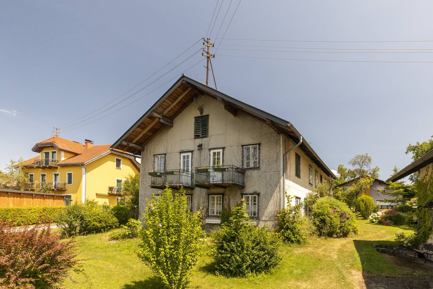 Unmittelbare Seenähe auf großem Grundstück Wohnung