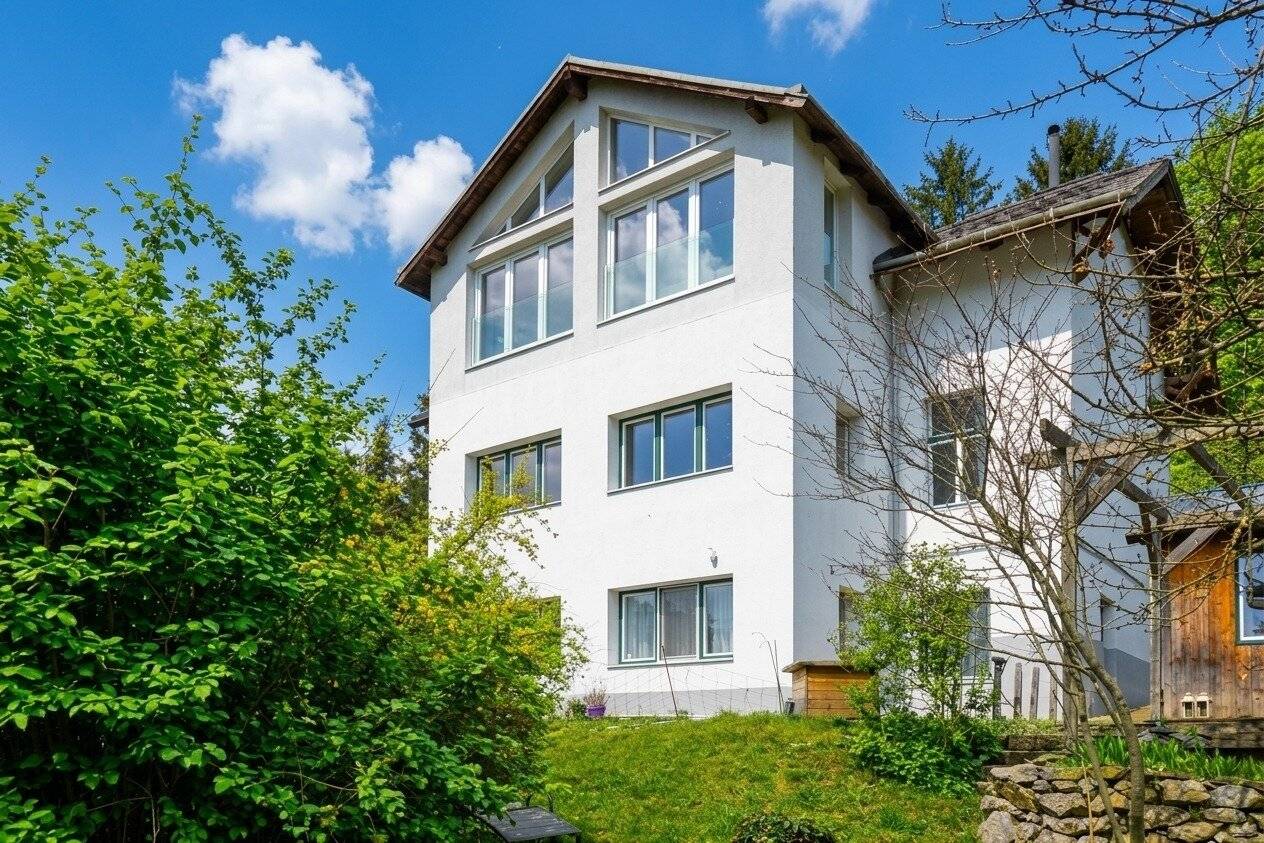 Dachgeschosswohnung Traumblick Garten Schwimmteich