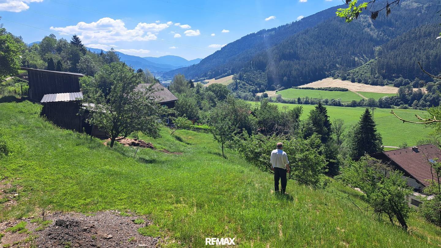 Affordable building plot near LKH Bruck/Mur Full day sun and distant view included!