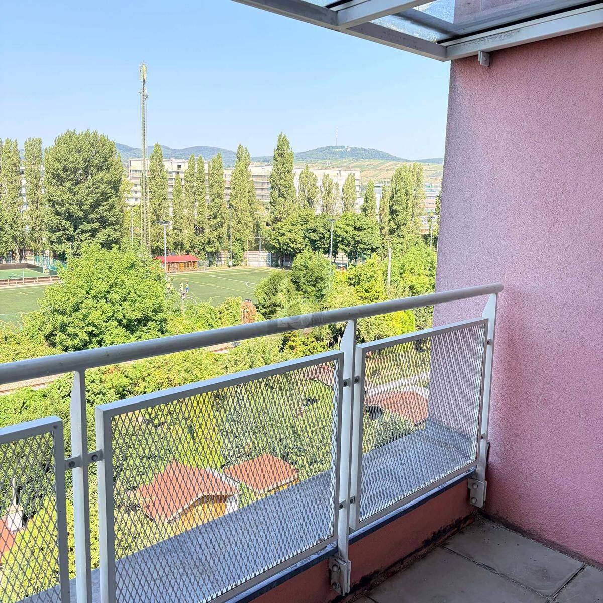 Maisonettewohnung mit Loggia und Grünblick nahe Donau