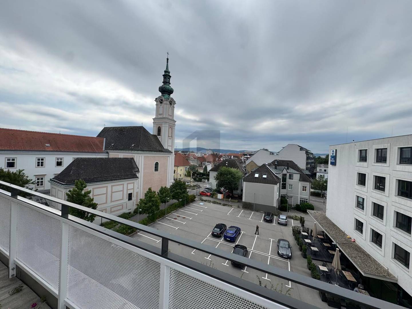 Penthouse with large roof terrace and Danube view