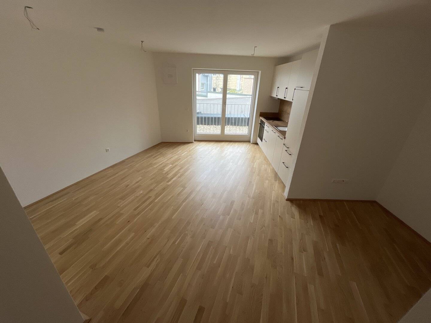 Modern 2-room new build apartment with furnished kitchen in the center of Ried im Innkreis