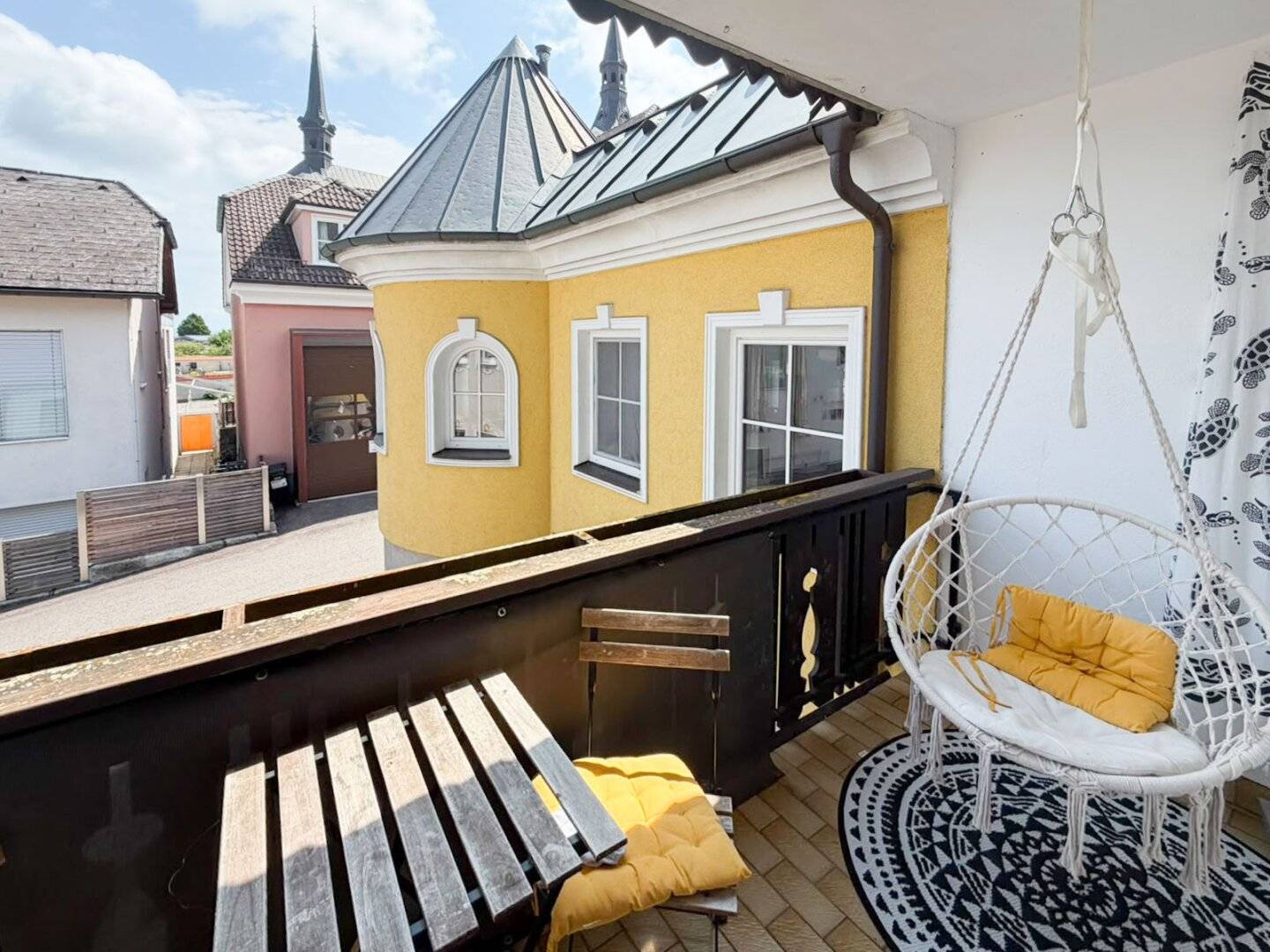 District Rohrbach: Cozy 2-room condominium with balcony on the 1st floor