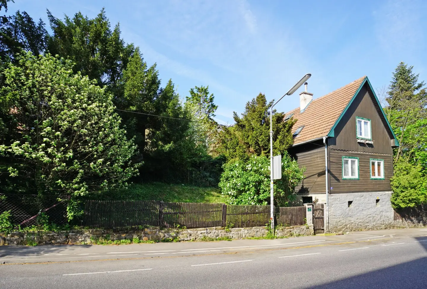 Building plot with existing building in Hietzing near St. Josef Krankenhaus