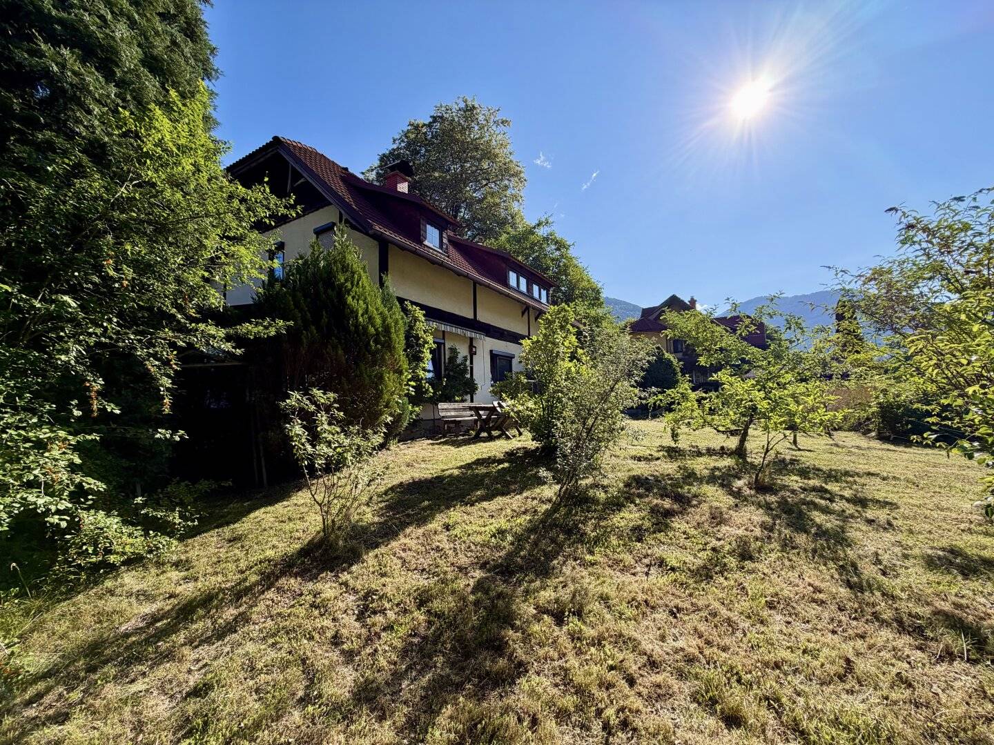 EIN ZUHAUSE ZUM WOHLFÜHLEN MIT SCHÖNEM GARTEN IN RADENTHEIN!