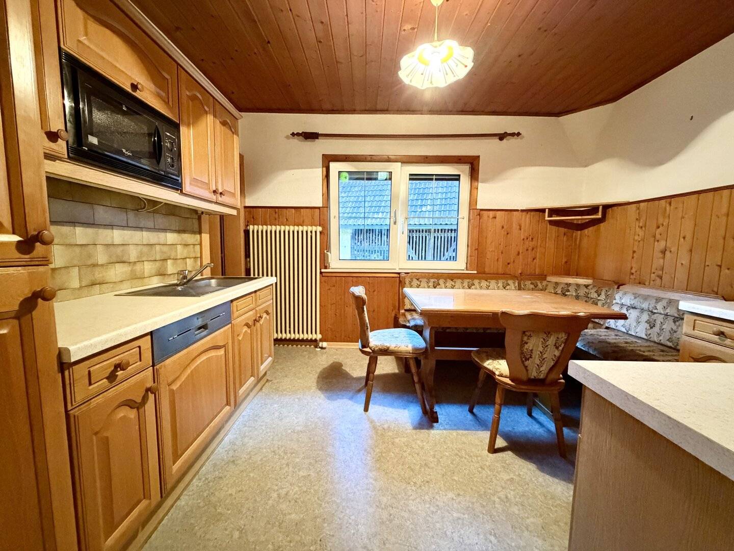 EIN ZUHAUSE ZUM WOHLFÜHLEN MIT SCHÖNEM GARTEN IN RADENTHEIN!