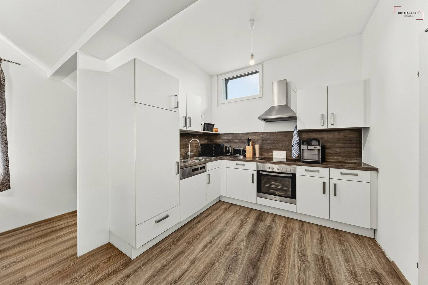 Dachgeschosswohnung zentral ruhig mit Lift und Einbauküche
