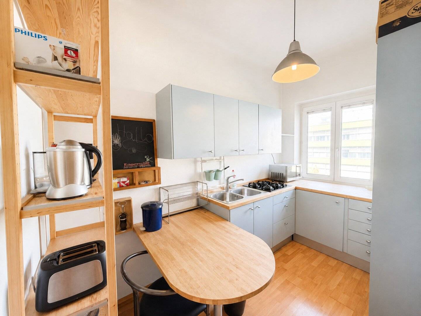 Charming 2-room apartment with separate kitchen and elevator