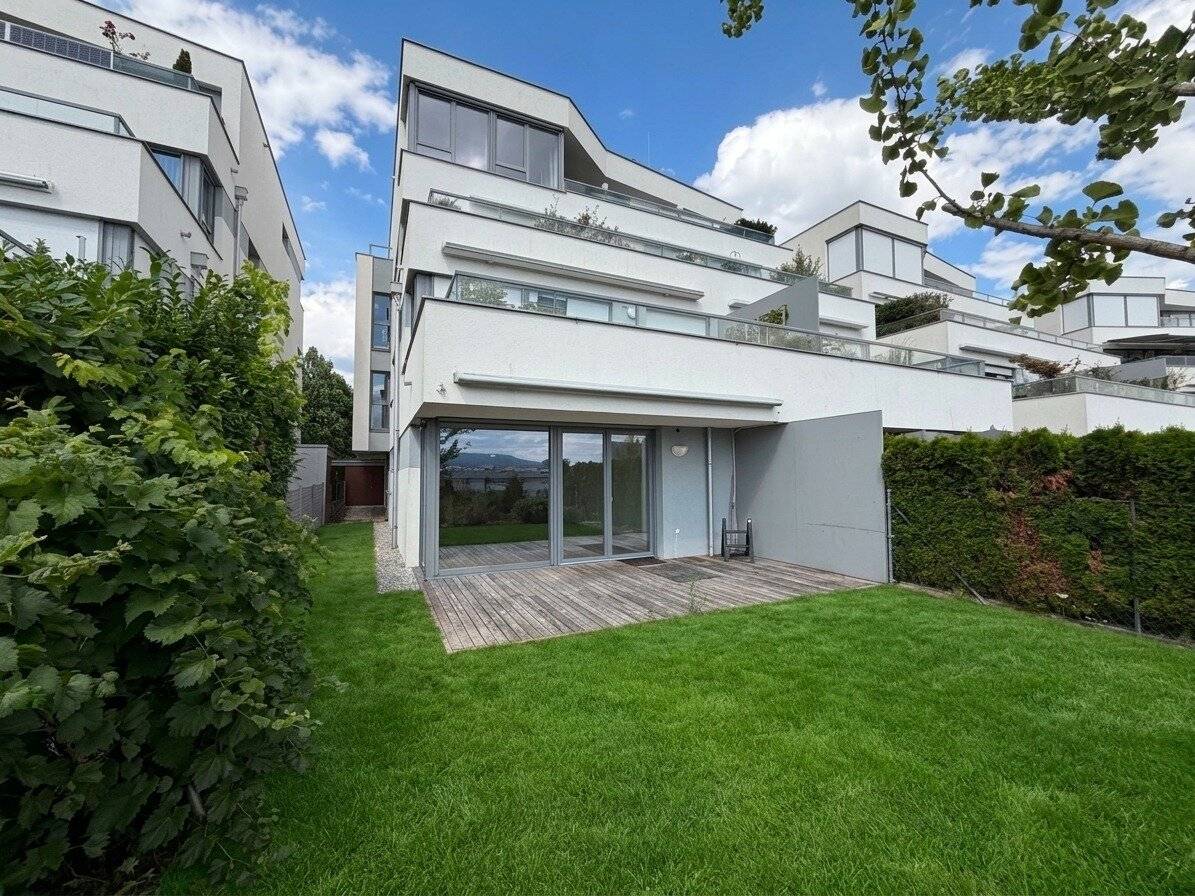 Exclusive 4-room garden apartment First-class location in Liesing