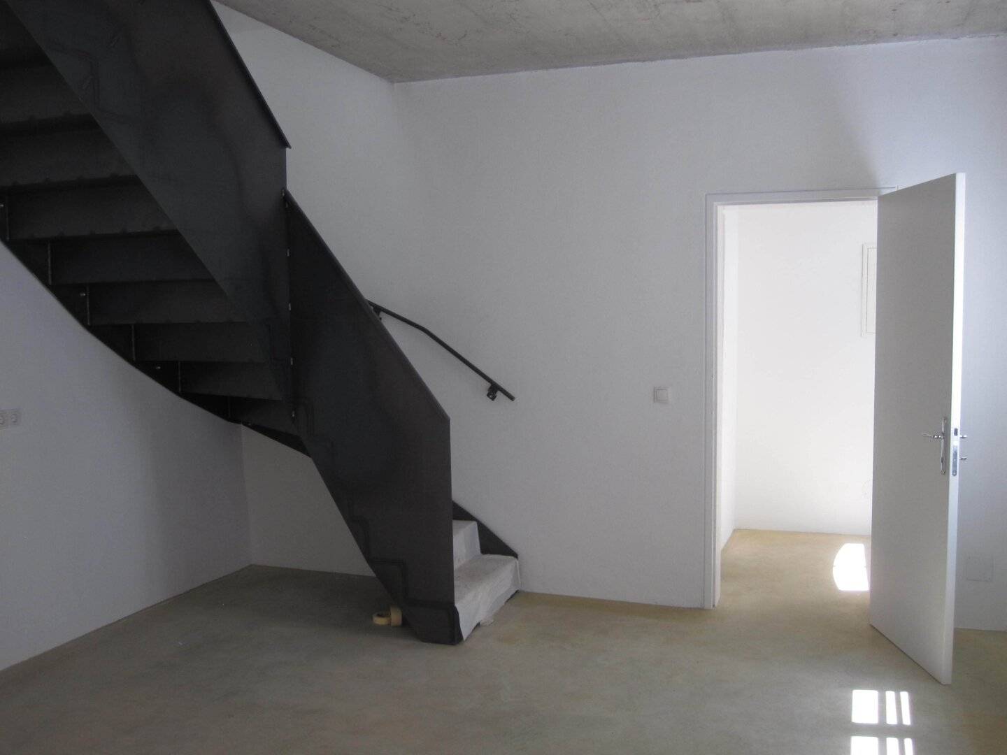 Modern apartment in Biedermeier house with loggia