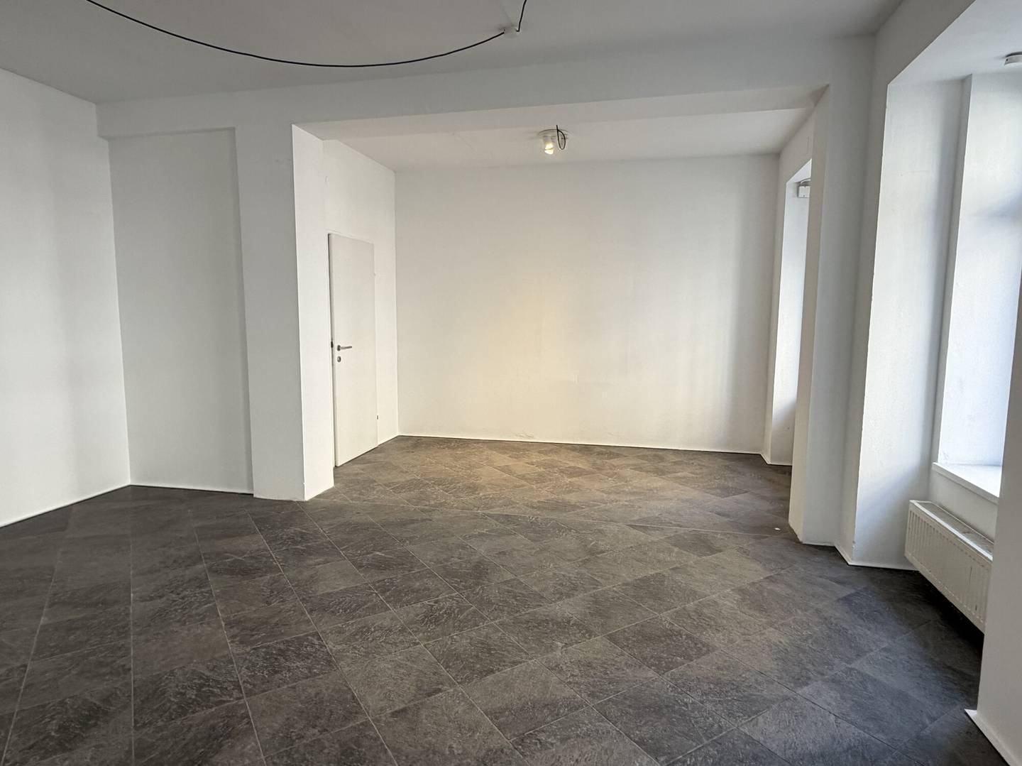 Apartment in a busy location