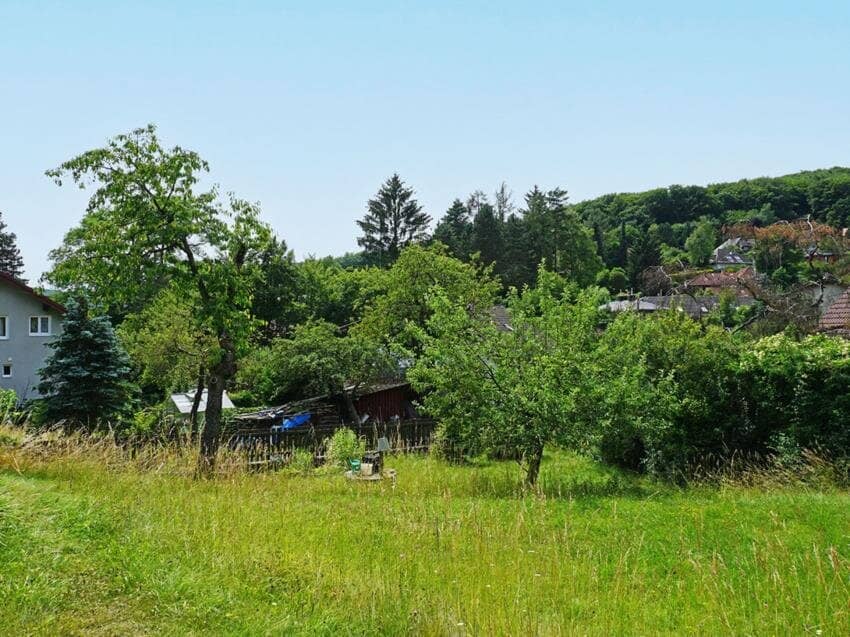South-facing building plot in a green tranquil location in the far west