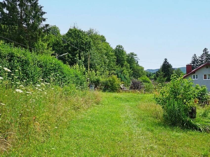 South-facing building plot in a green tranquil location in the far west