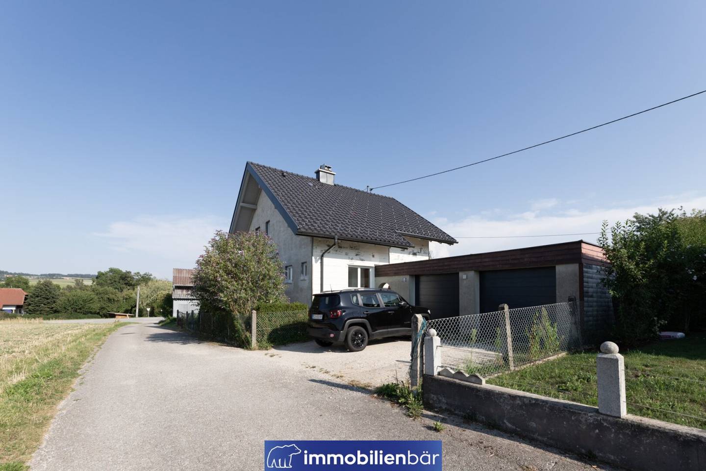 EINZIEHEN STATT SANIEREN! Einfamilienhaus mit großem Grundstück, Doppelgarage &amp; viel Platz