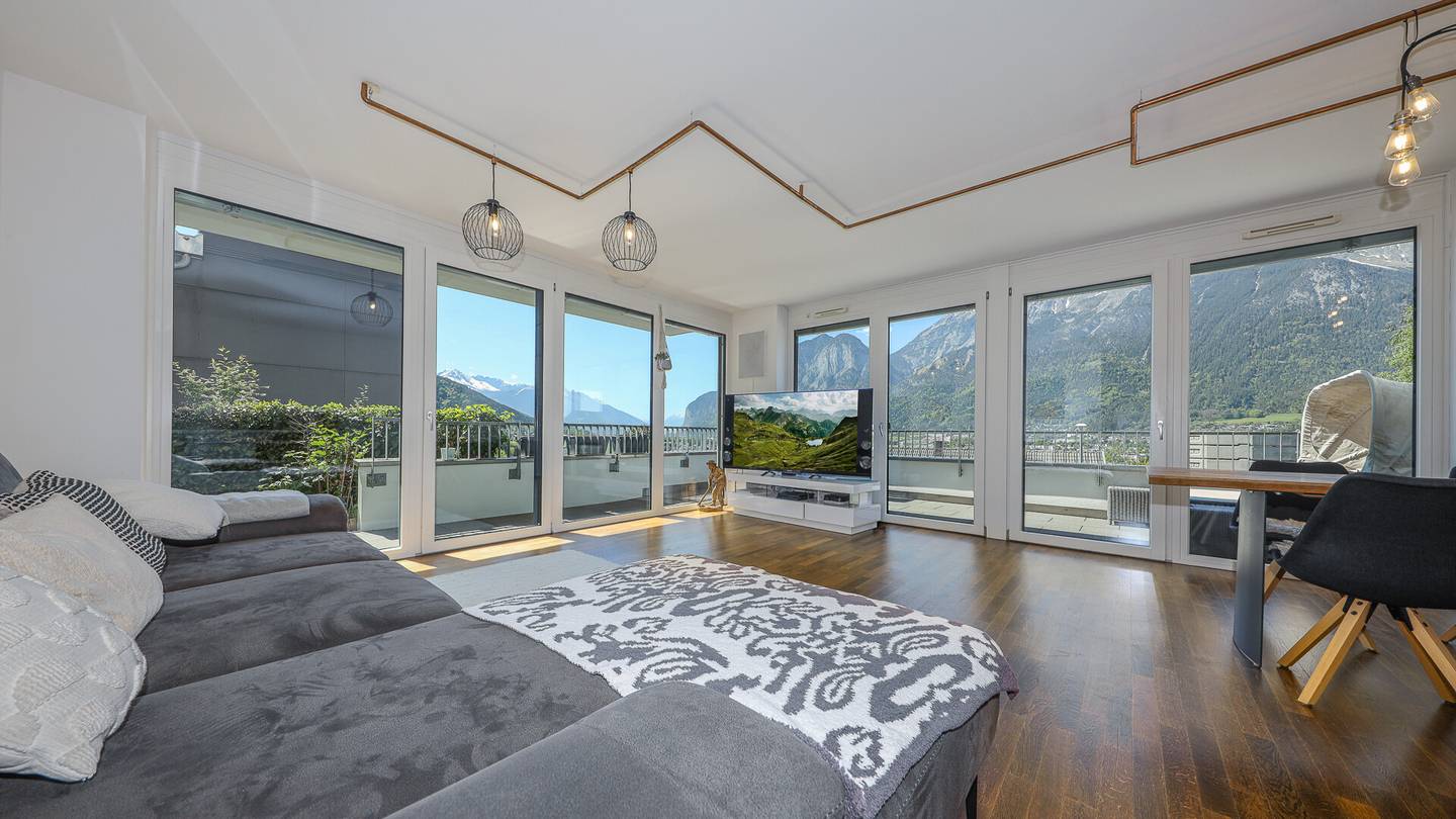 Wohnung with penthouse feel terrace and private garden
