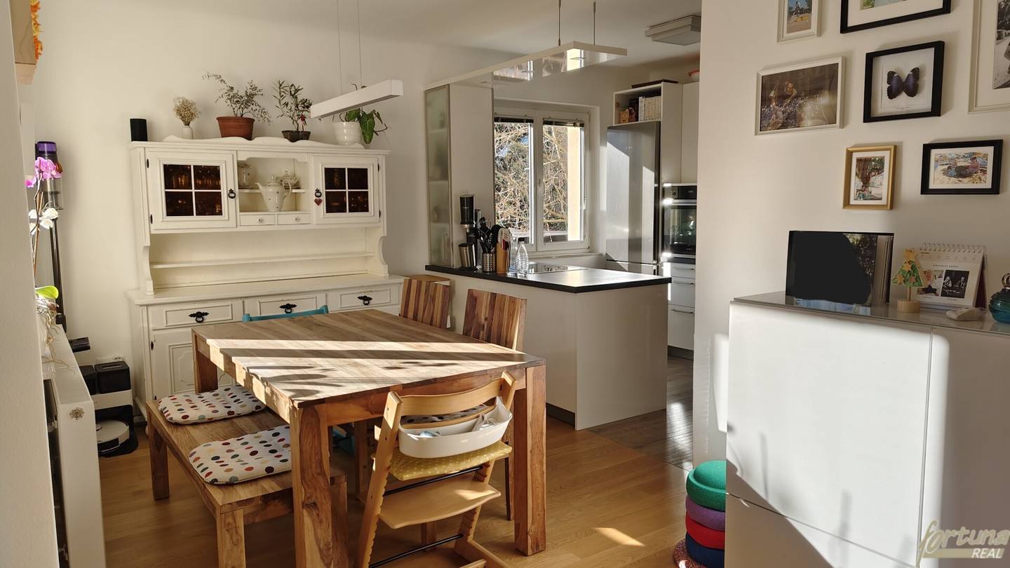Traumwohnung im ruhigen und exklusiven Teil Hietzings zu verkaufen! Inklusive Einzelgarage!