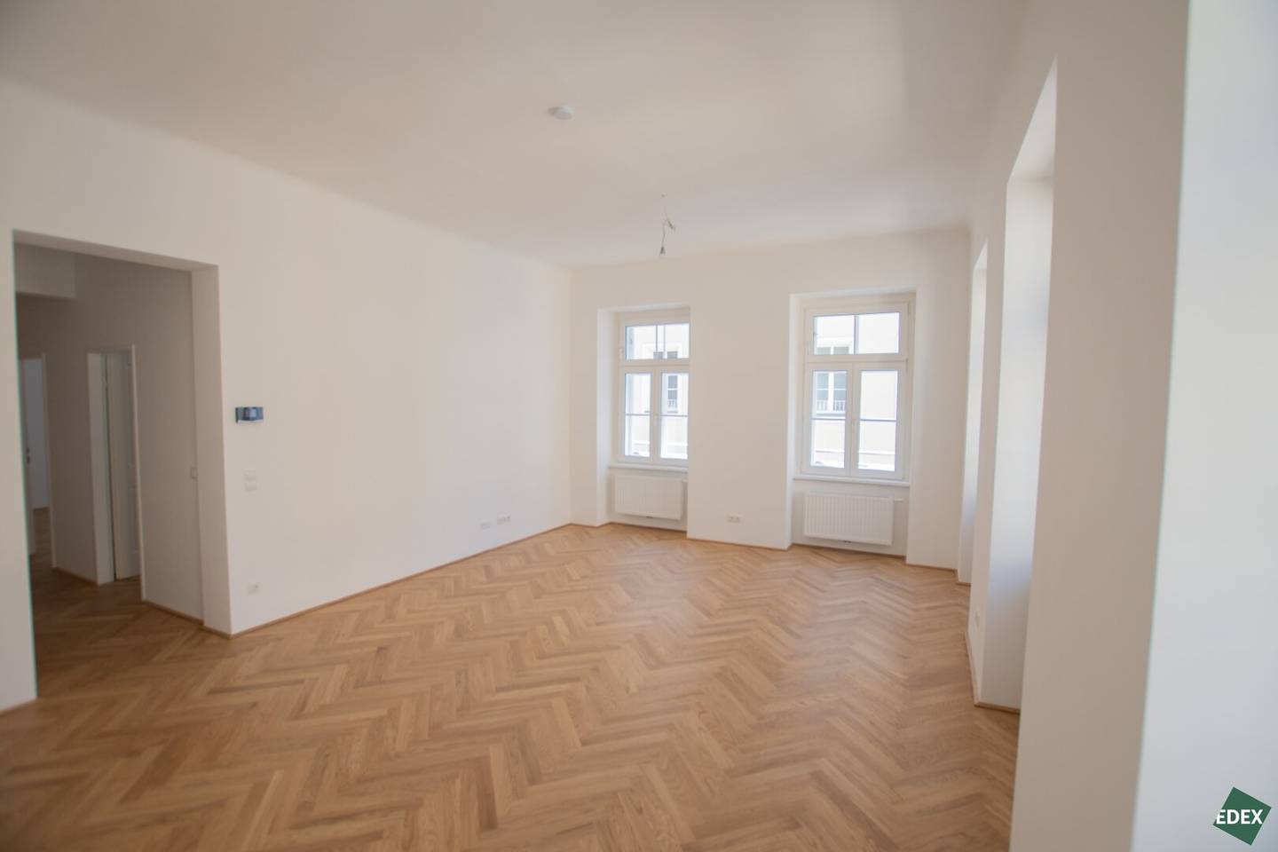 First occupancy after renovation: Beautiful 3.5-room period apartment in the 6th district