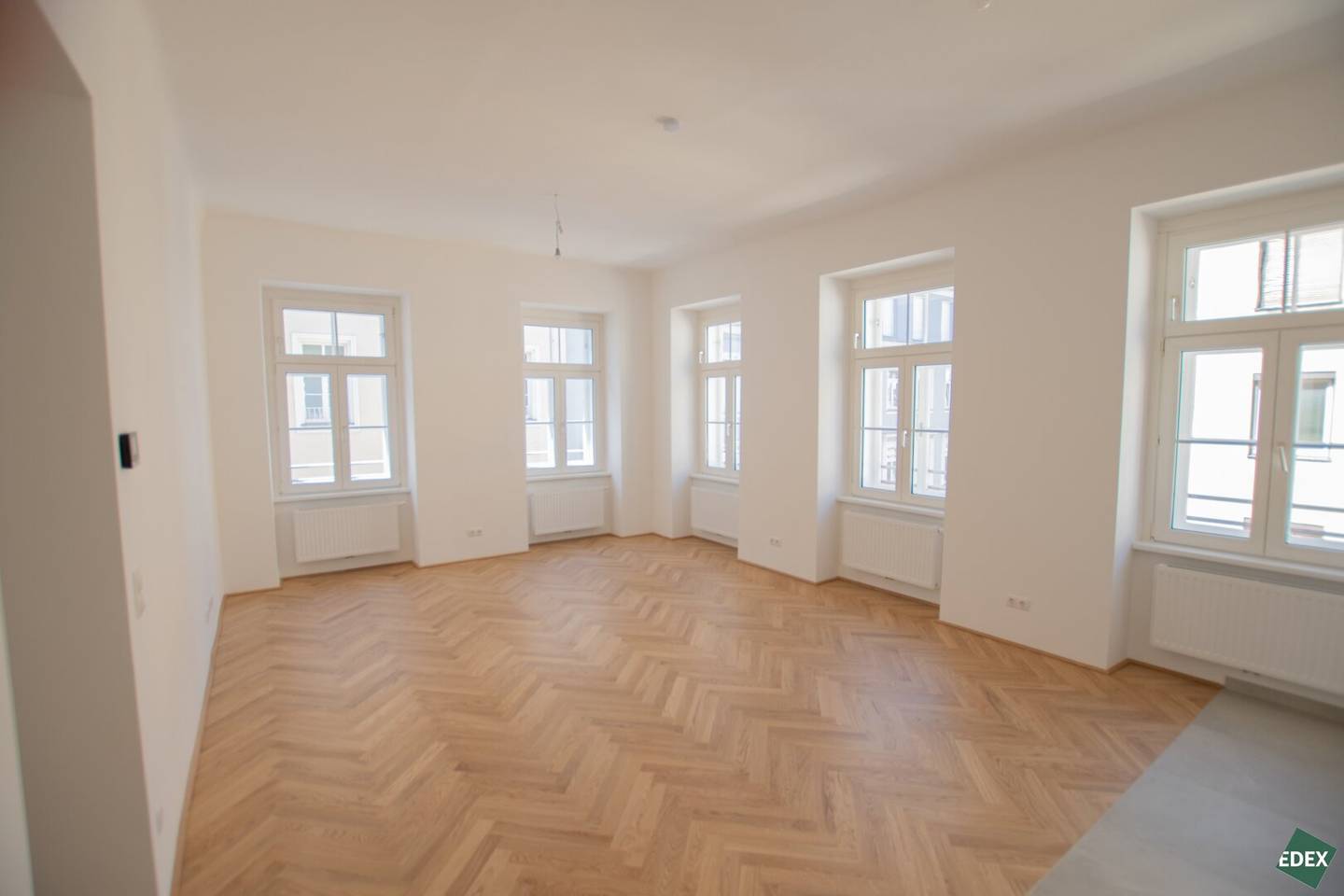 First occupancy after renovation: Beautiful 3.5-room period apartment in the 6th district