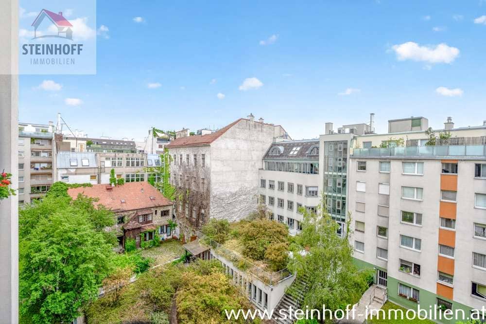 Quiet bright apartment near Mariahilfer Straße with courtyard balcony