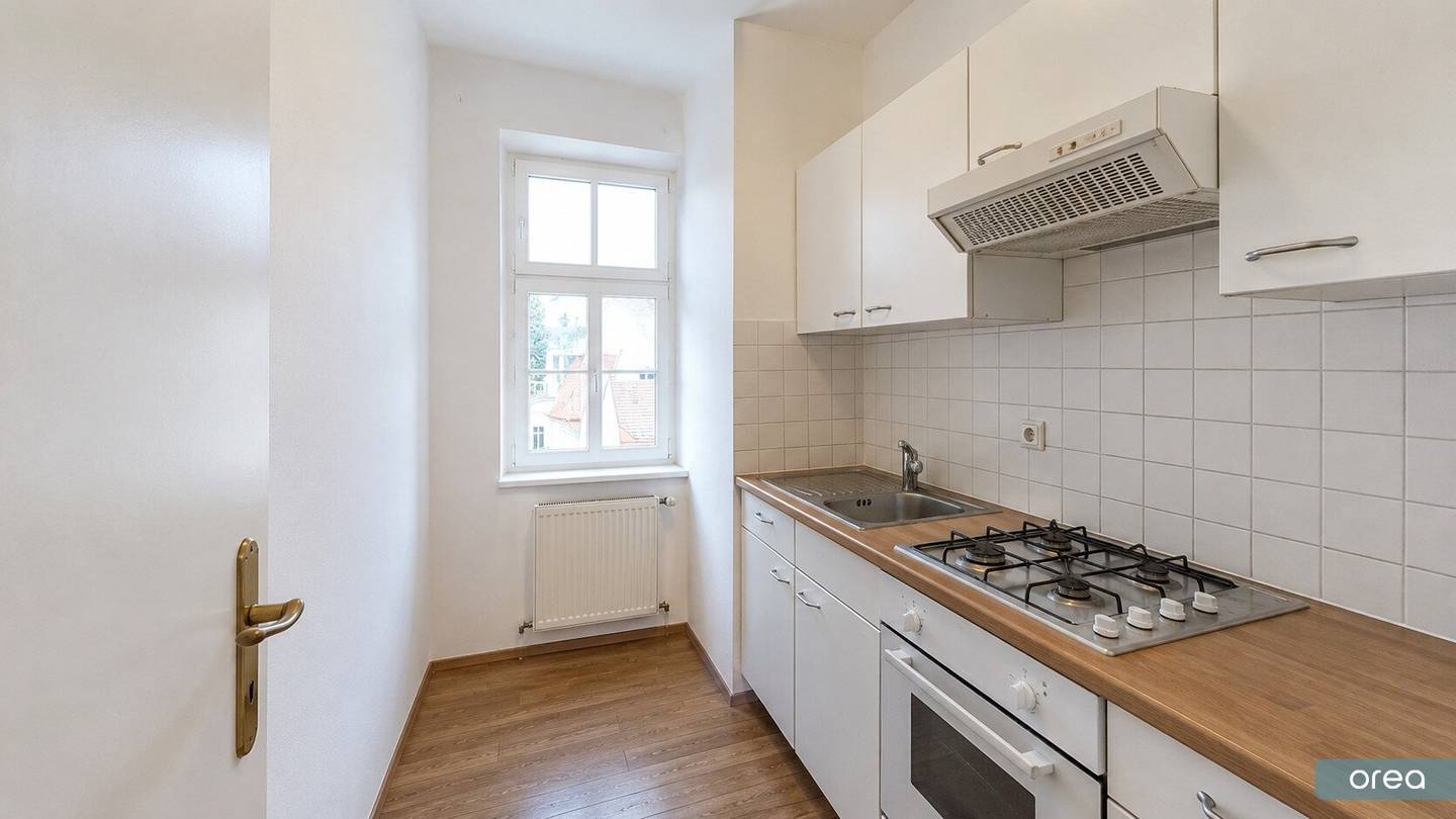 orea | Period apartment with development potential in sought-after Währing location