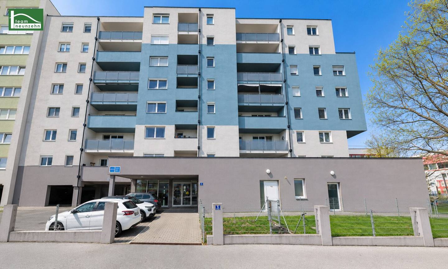 TOP 3 ROOM APARTMENT near Wiener Neustadt Hospital - In the Heart of the City