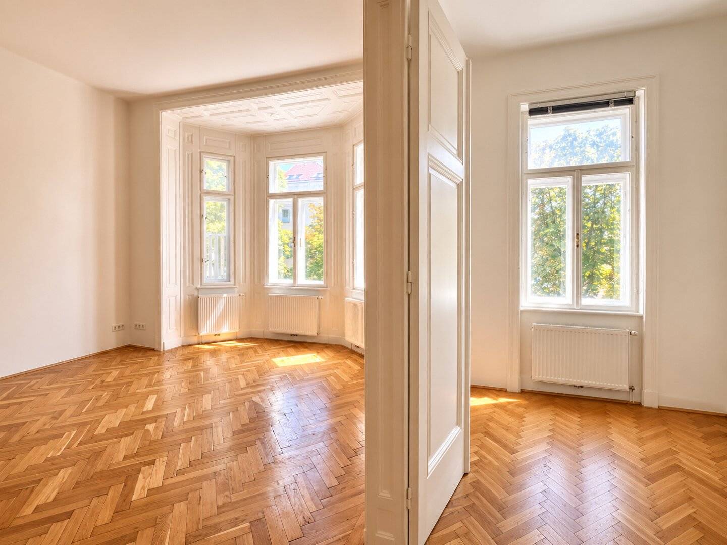 Rarity: spacious period style old building apartment in Ober St. Veit