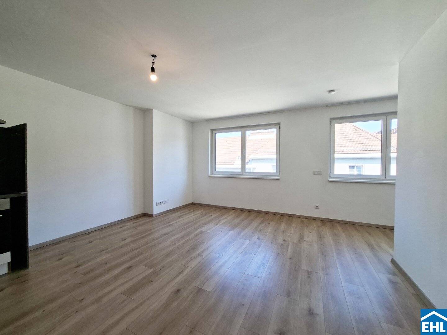 Modern 1.5-room apartment with perfect U1 connection – quietly located