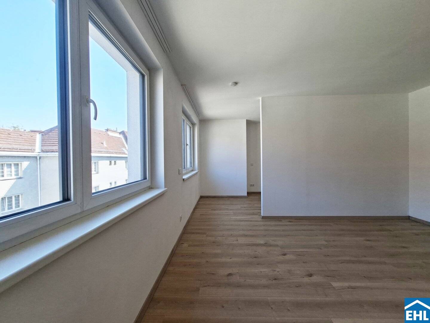 Modern 1.5-room apartment with perfect U1 connection – quietly located