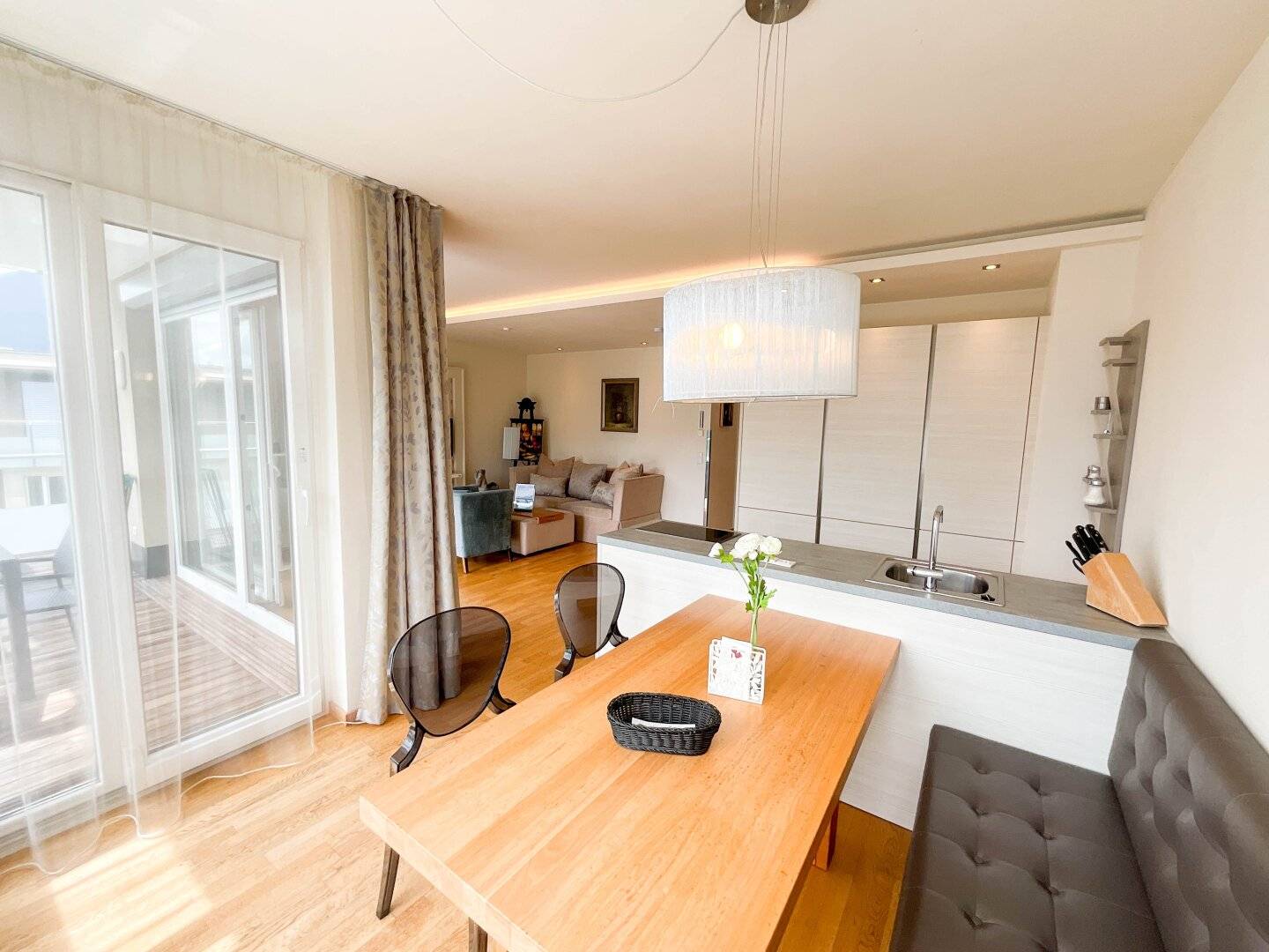 BUY-TO-LET AM OSSIACHER SEE - EXKLUSIVES APARTMENT DIREKT AM WASSER!