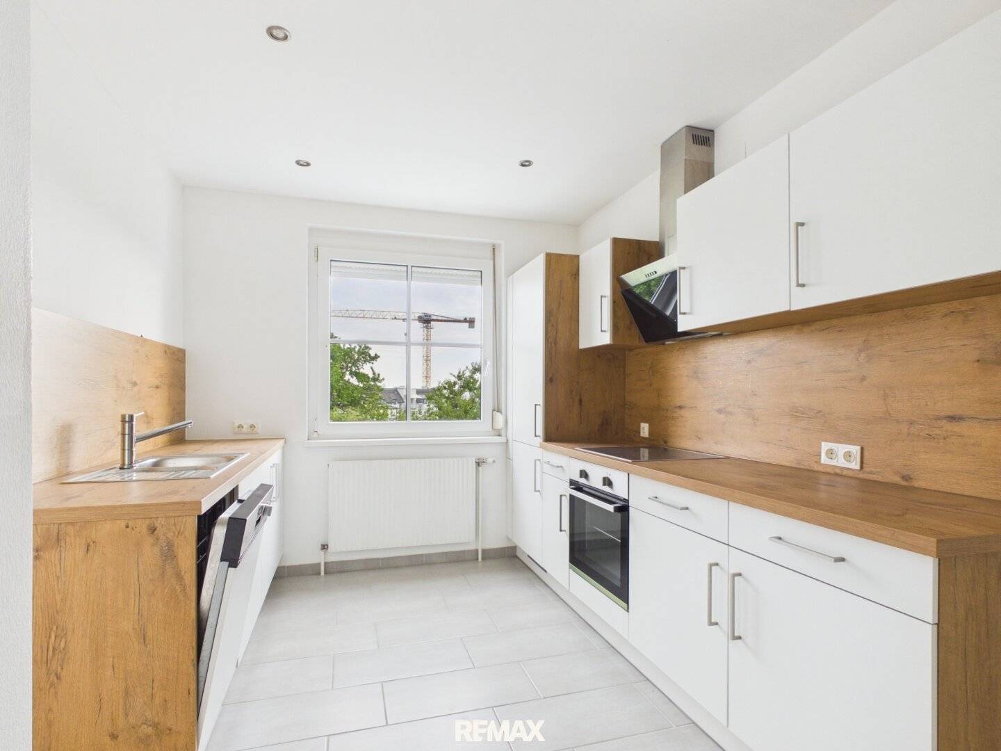 Bright 3-room apartment including outdoor parking space in a quiet location in Neufeld an der Leitha for rent
