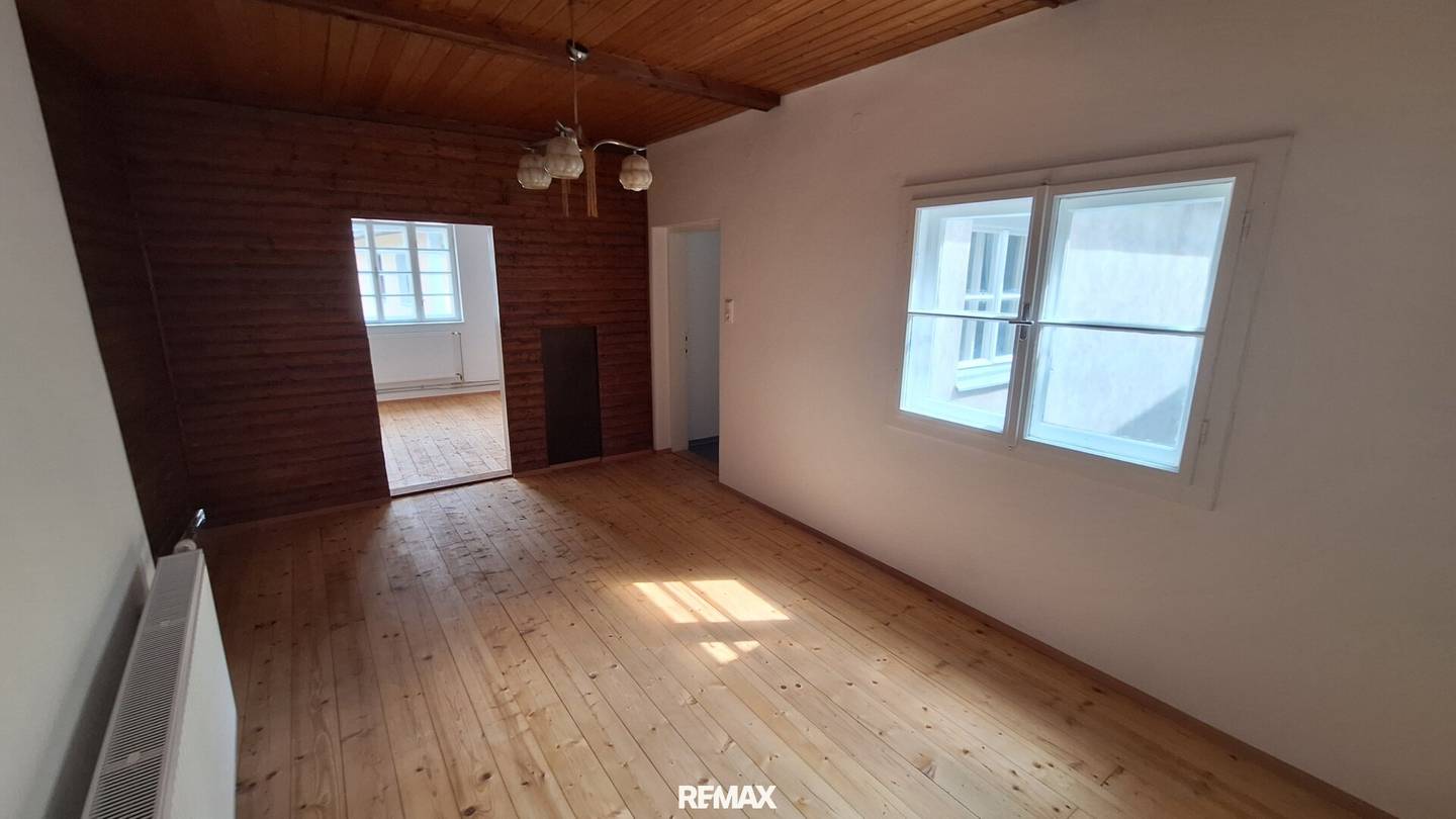 Spacious rental apartment in the town centre of Hohenberg