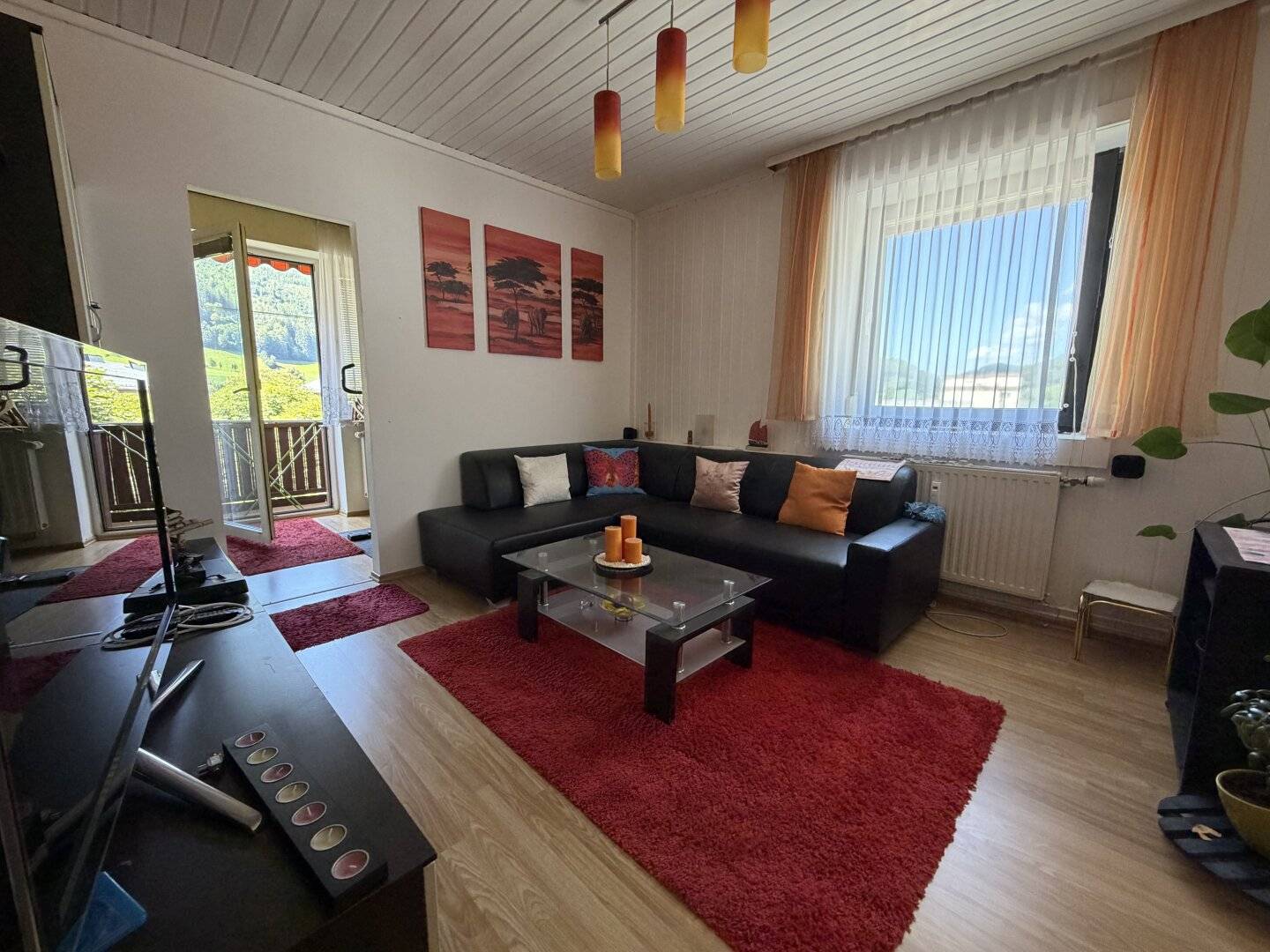 Sunny 2-room apartment in a quiet location available immediately